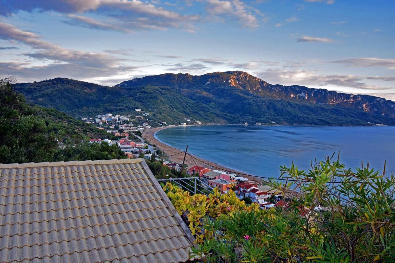 Delfini Resort Agios Georgios Pagon Exterior foto